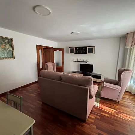 Piso Aguino Con Enorme Terraza Appartement